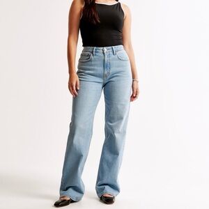 LIKE NEW Curve Love High Rise 90s Relaxed Jean